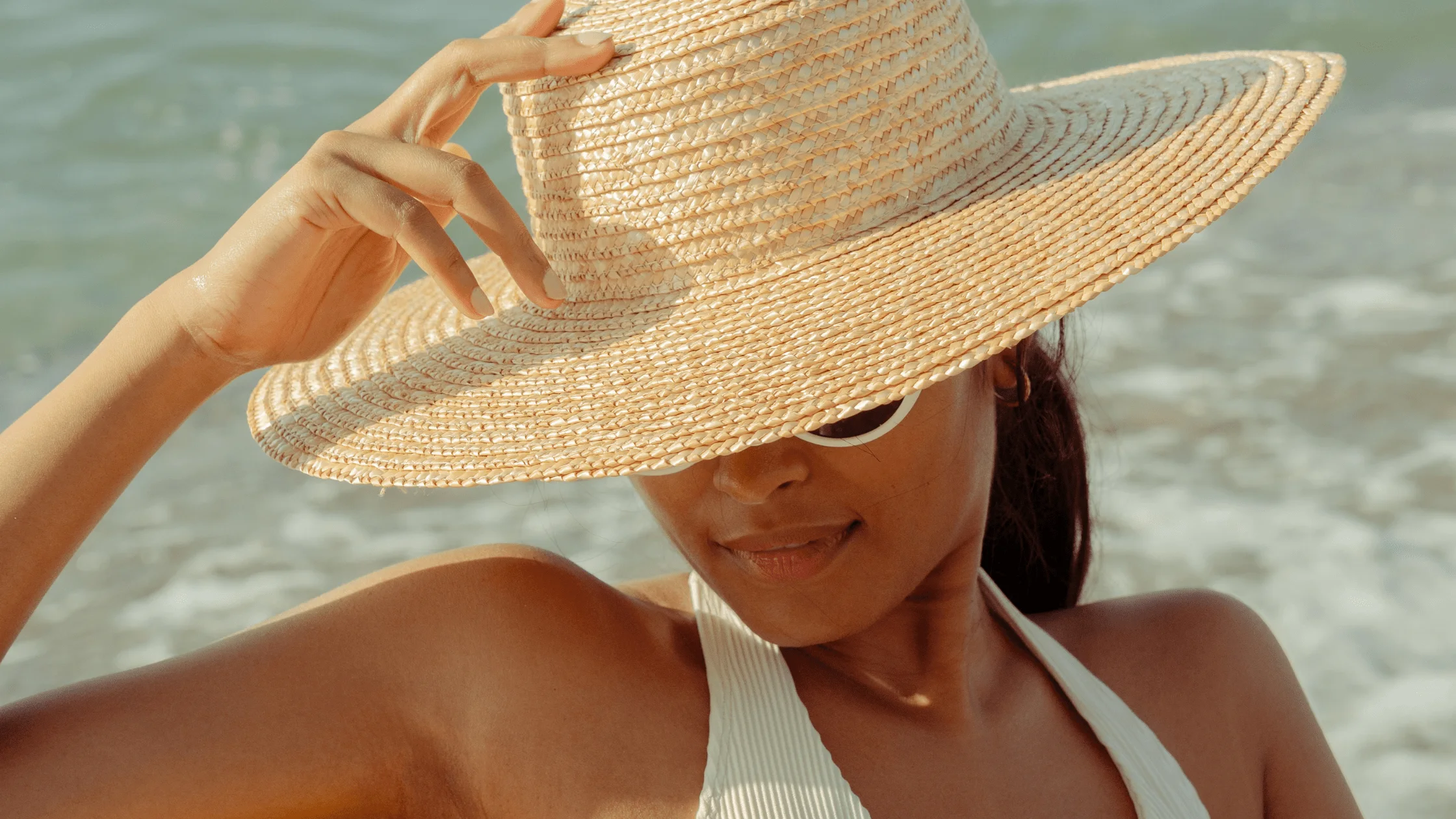 Woman with red hair representing NaturallYou locations